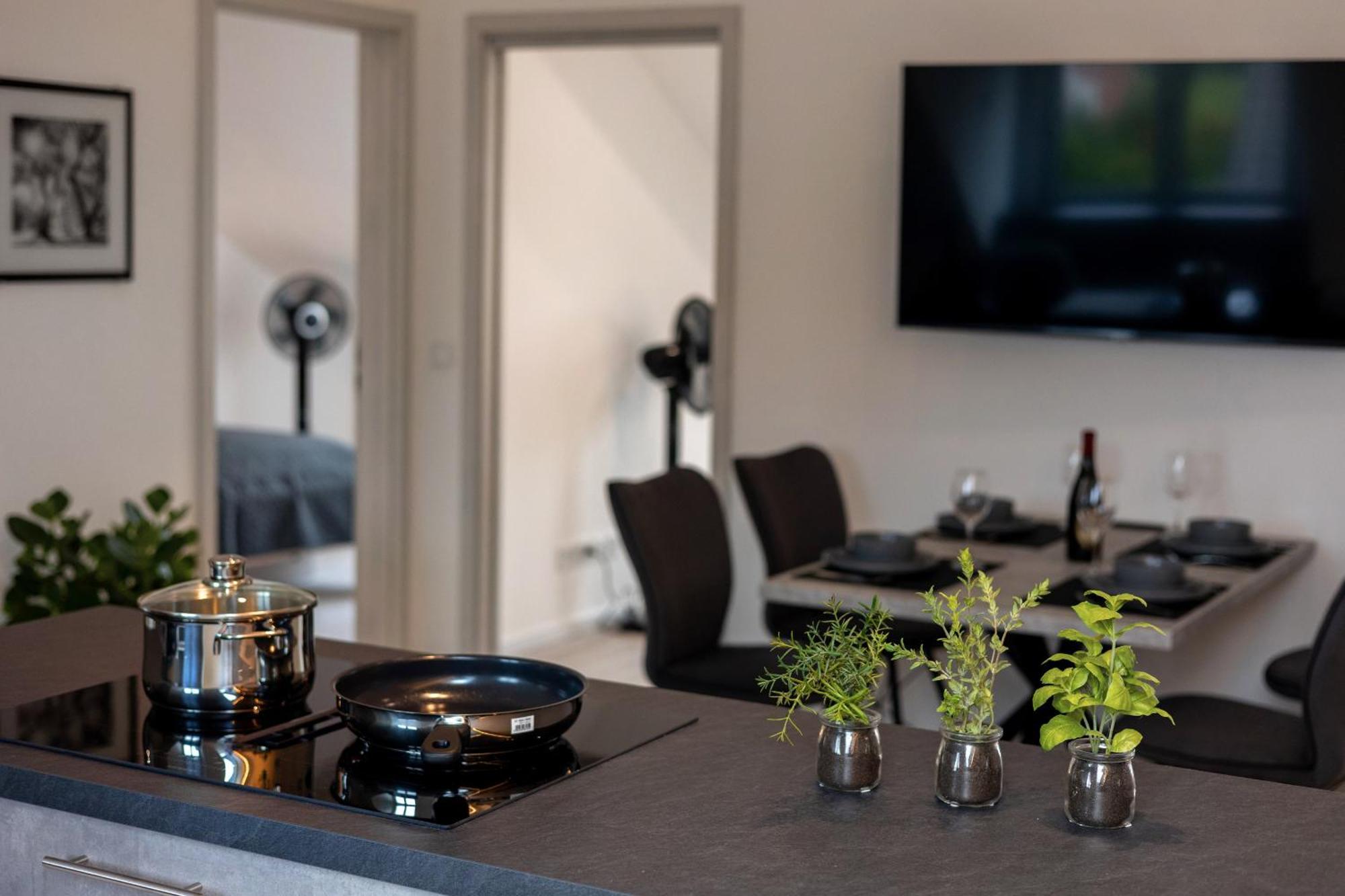 Sweethome - Poing Apartments Extérieur photo