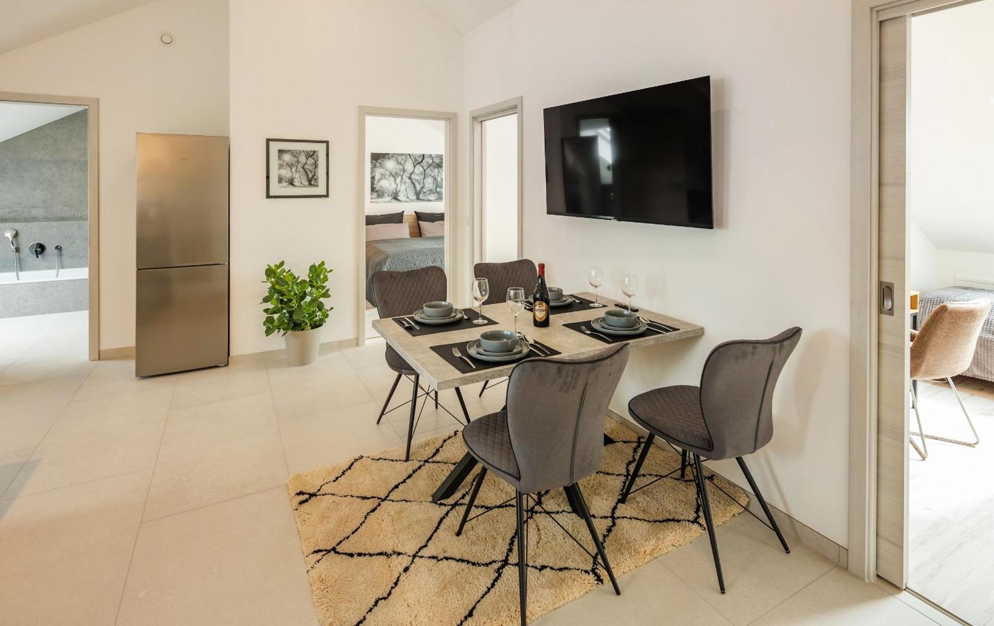 Sweethome - Poing Apartments Extérieur photo