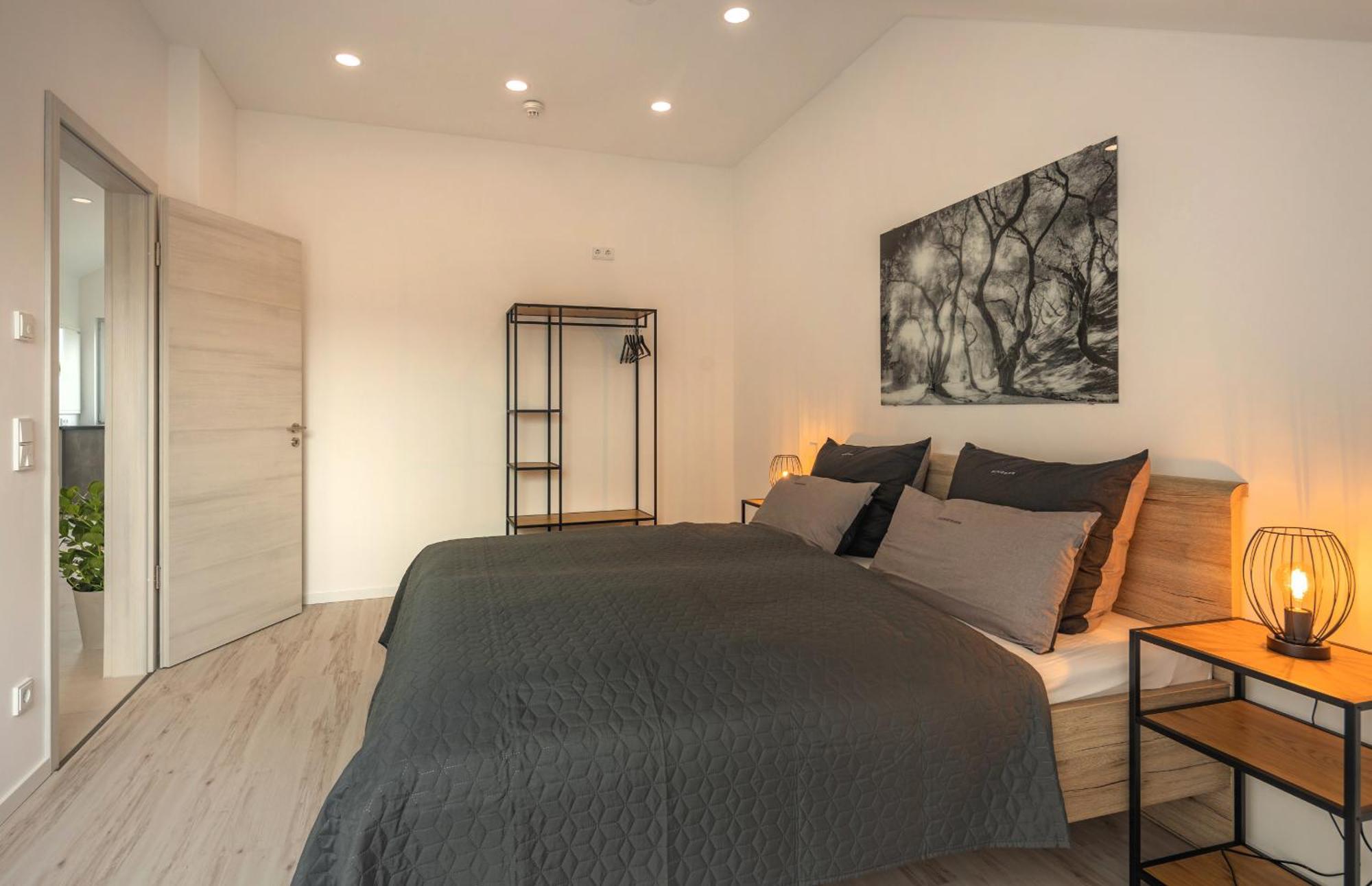 Sweethome - Poing Apartments Extérieur photo