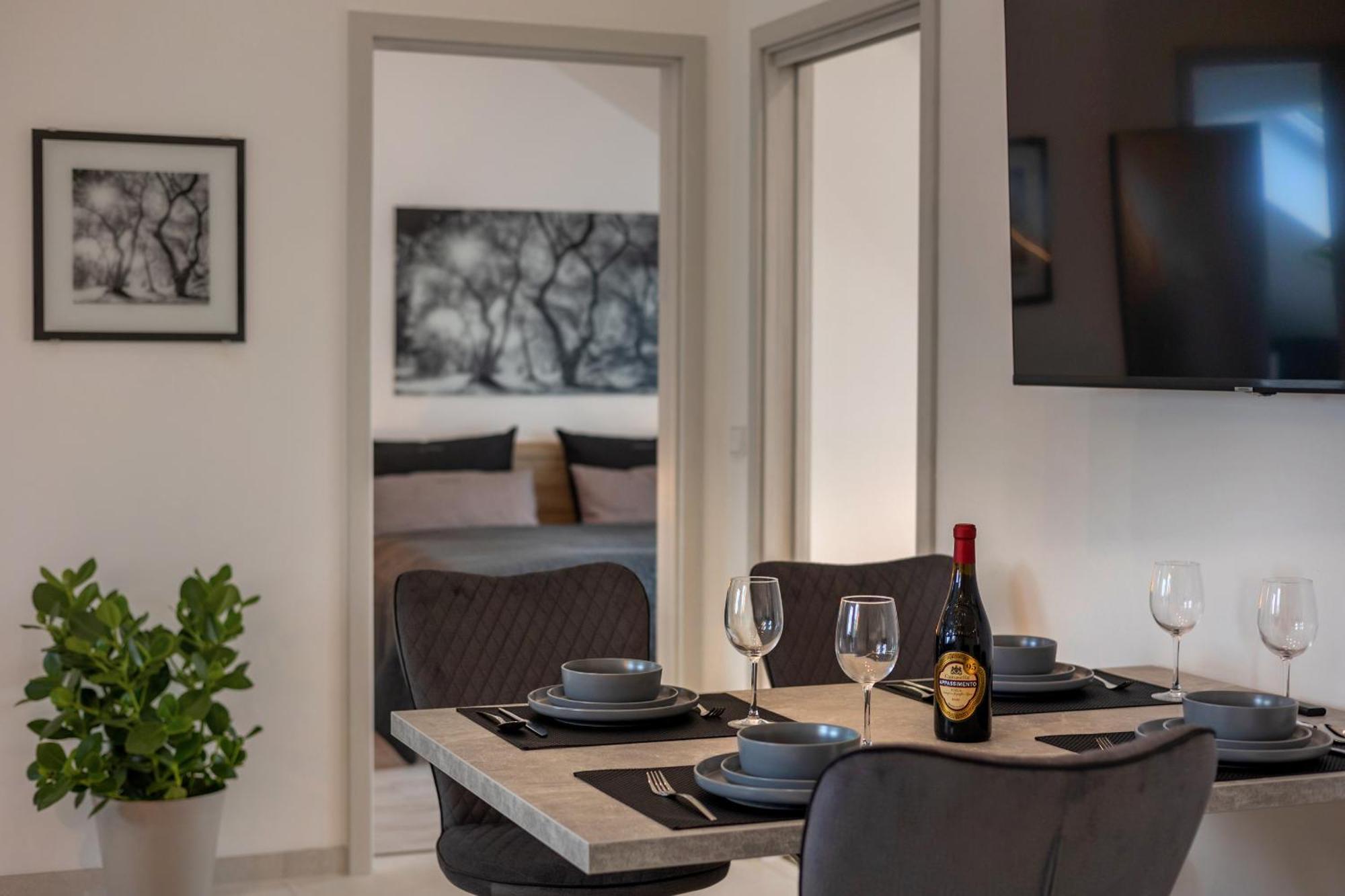 Sweethome - Poing Apartments Extérieur photo