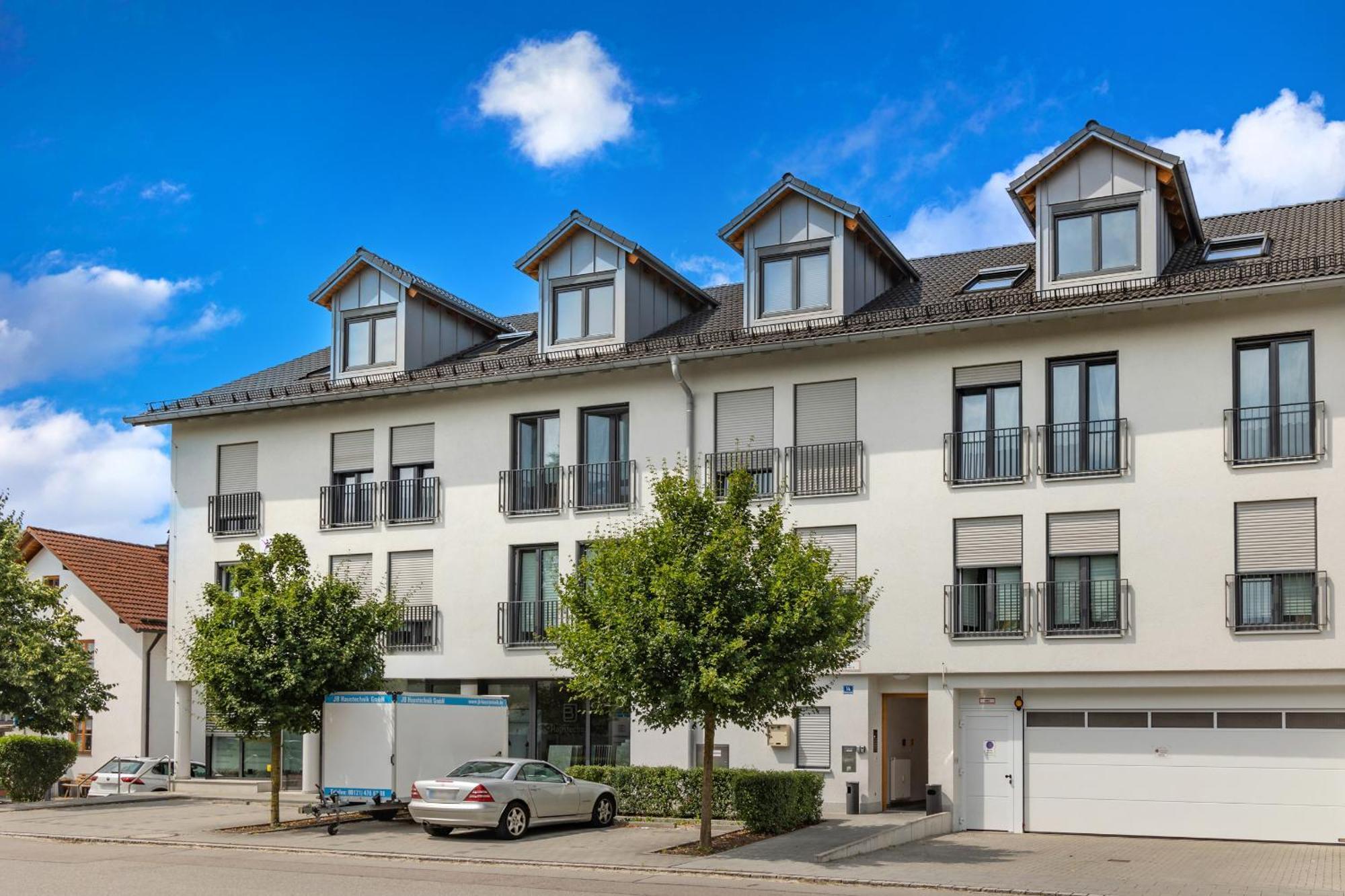 Sweethome - Poing Apartments Extérieur photo